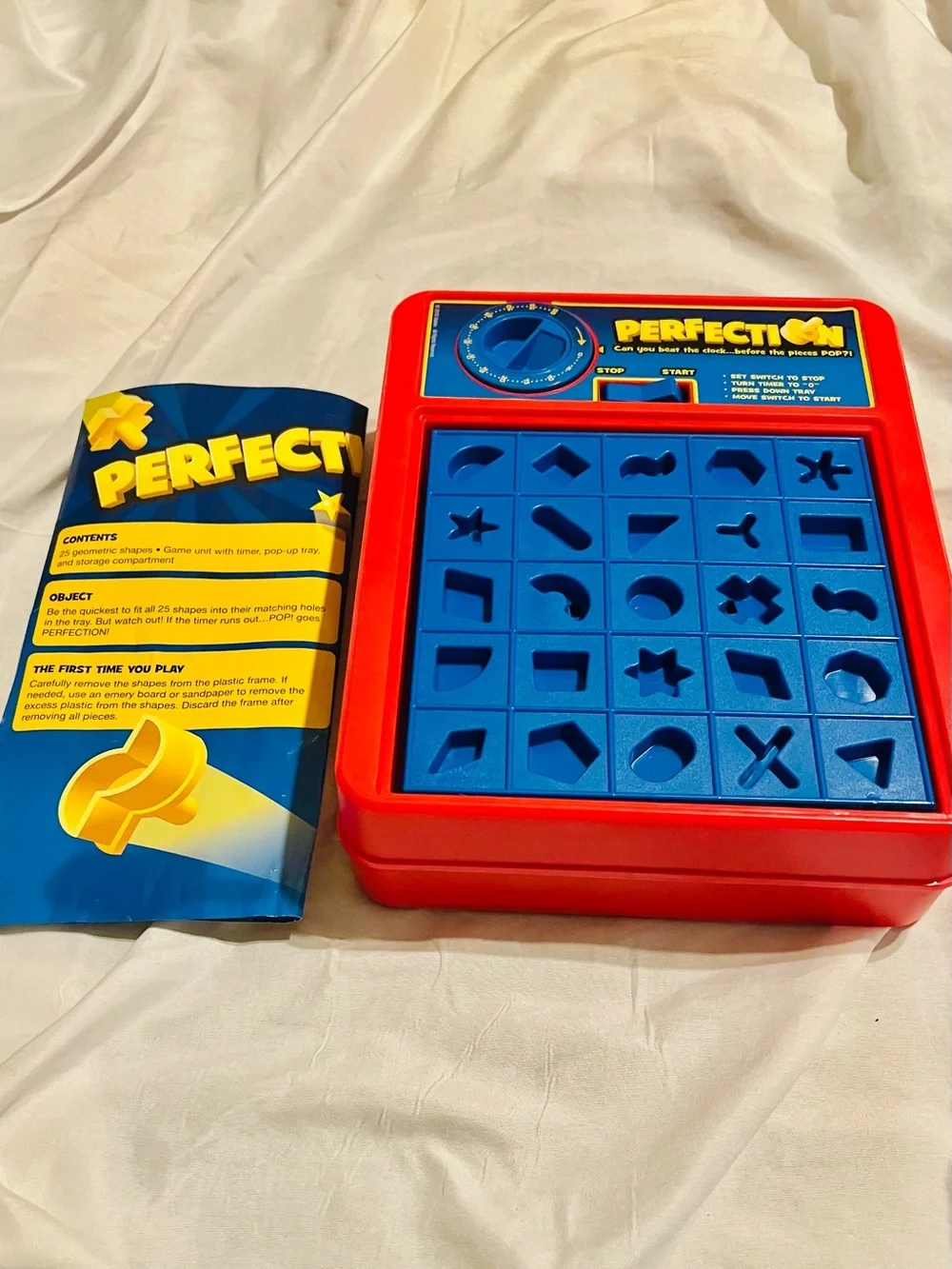 Hasbro Perfection Game 25 Pieces / Instructions Tested and Working